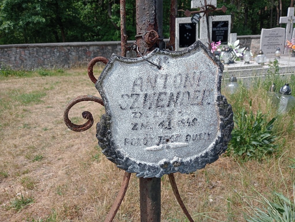 Antoni Szwender Piski - Grobonet - Wyszukiwarka osób pochowanych